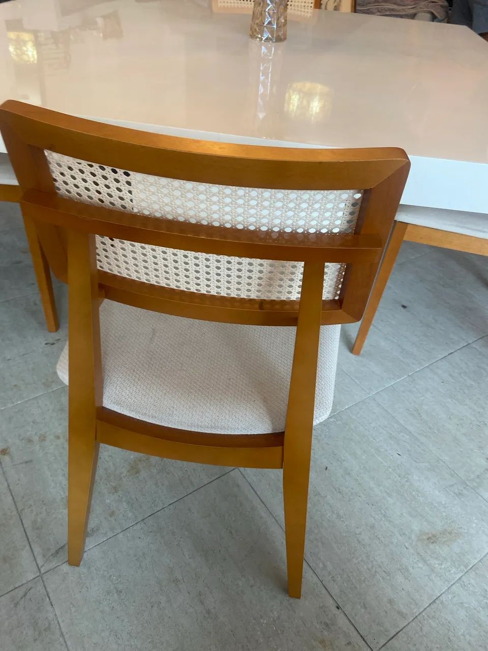 Mesa em laca quadrada /cadeiras vendidas  - Foto 2