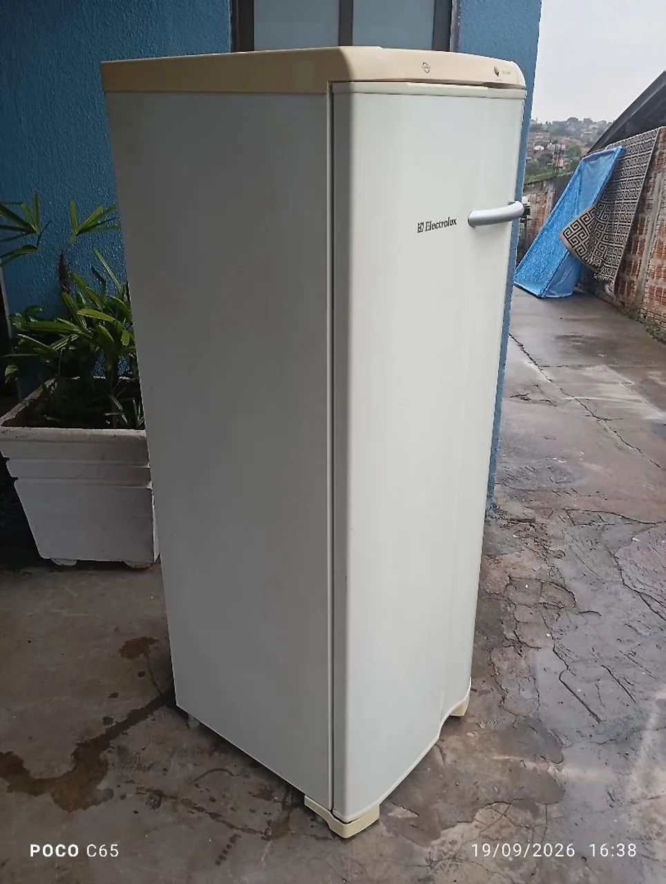 Frizer vertical  - Foto 4