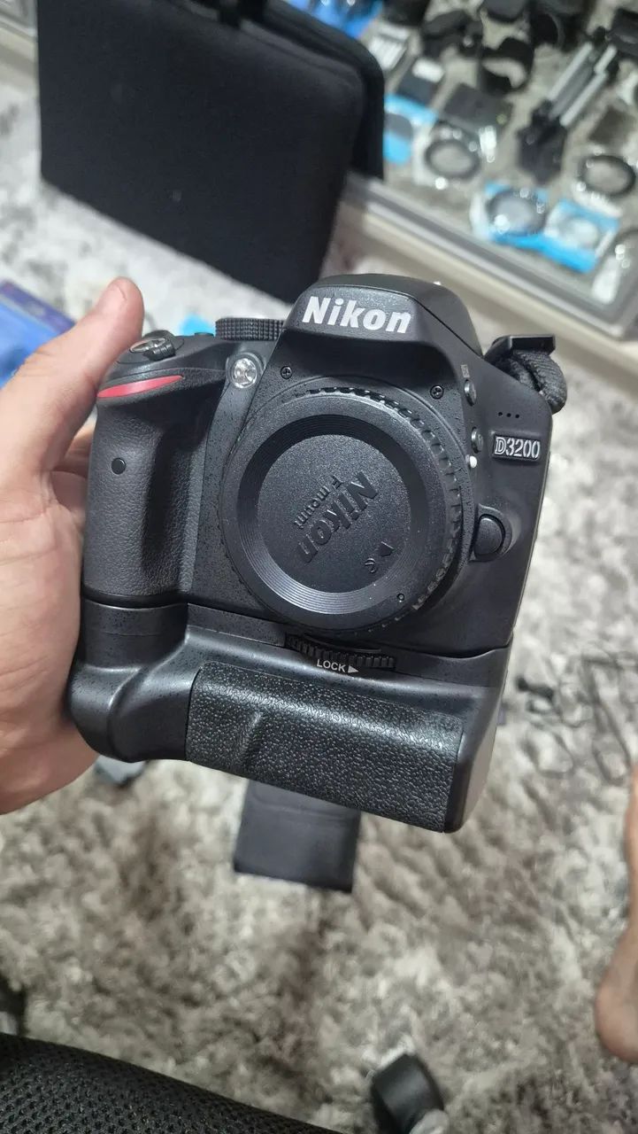 Câmera Nikon D3200 Kit completo