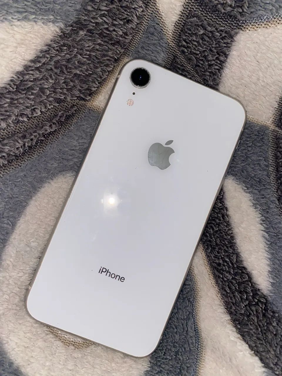 IPHONE XR - Foto 3