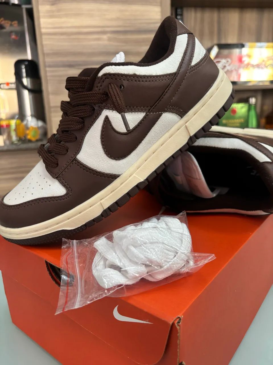 Nike Dunk Low Réplica (Edição Brown & White) - Foto 4