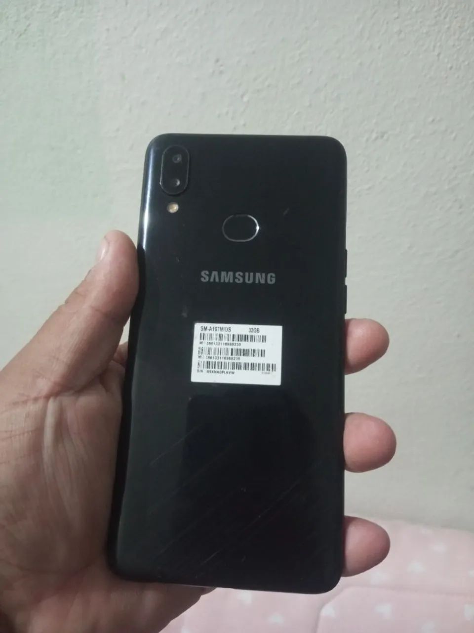 vendo celular A10S 32gb com cabo do carregador  - Foto 2