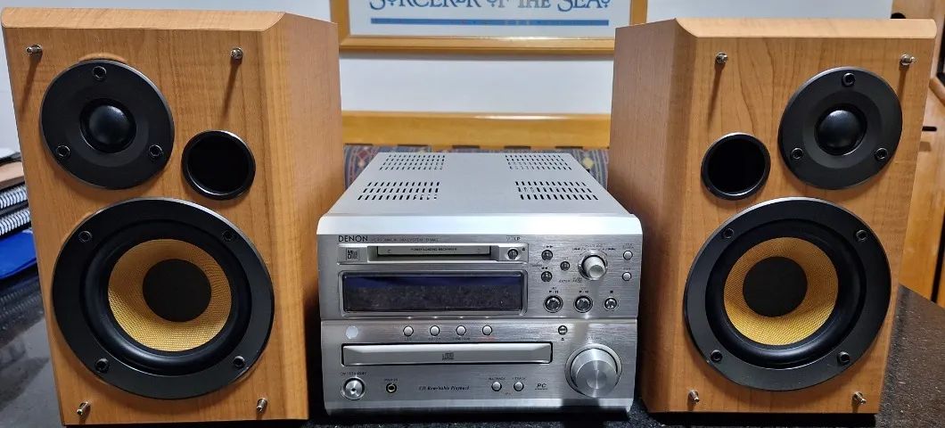 Denon Personal Áudio Sistem D-MA3 - Aparelhos de Som - Centro
