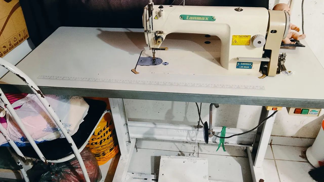 Máquinas de Costura Industriais  - Foto 2