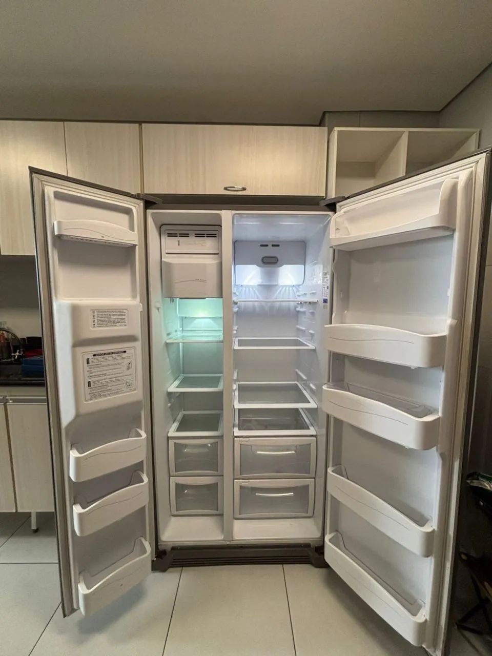 Geladeira side by side ELECTROLUX 