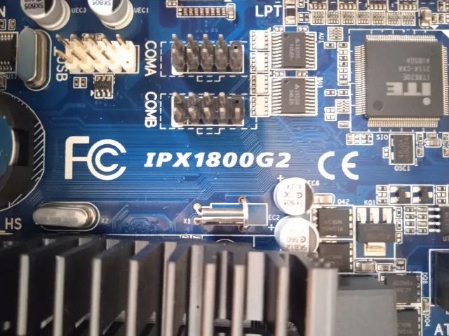 Placa Mãe PCWARE IPX1800G2, 4Gb de memória e cabo Sata! Perfeito! - Foto 2