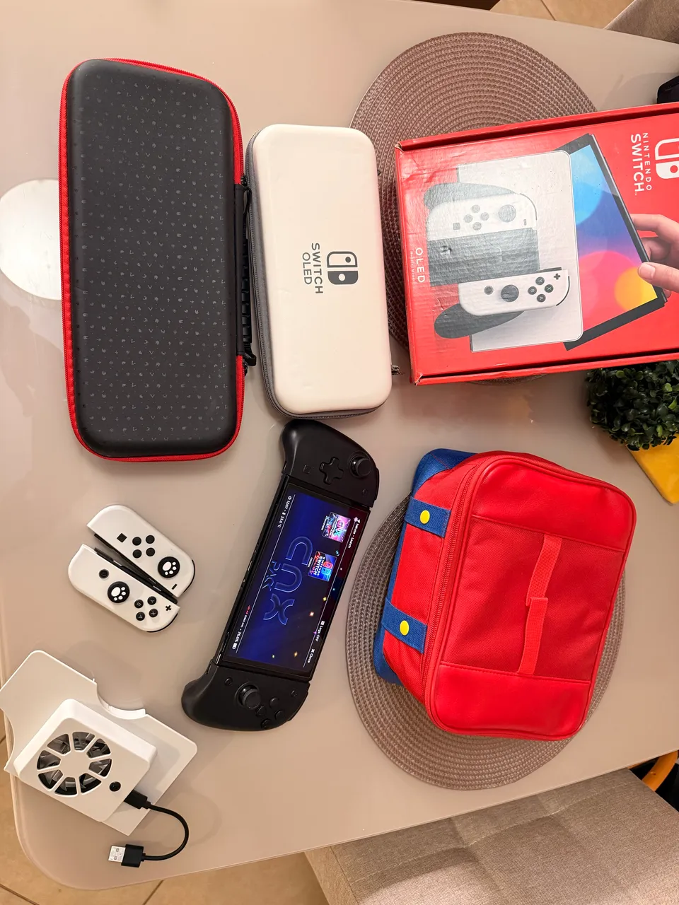 Nintendo Switch OLED Desbloqueado + SD 256GB + Controle Hall