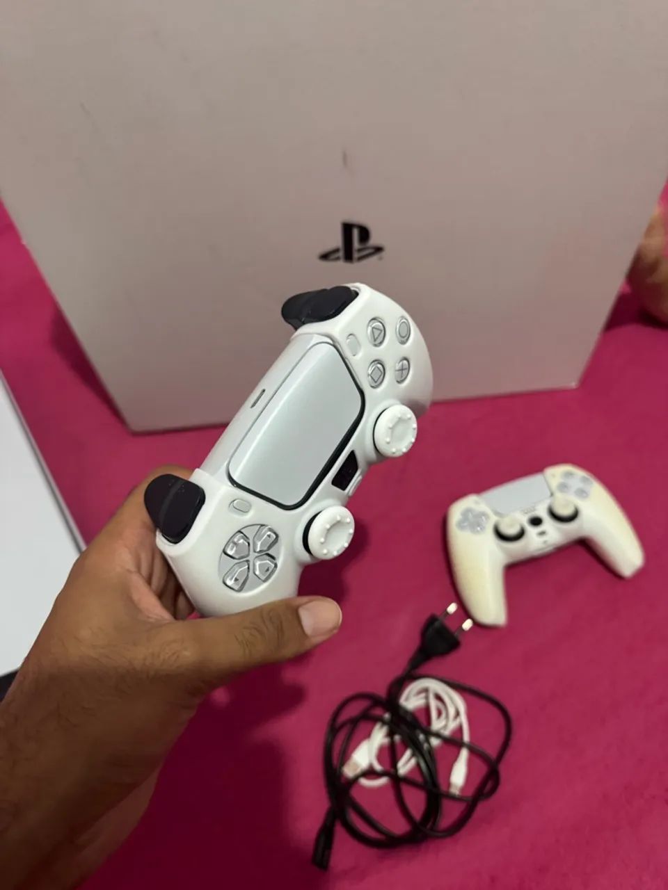 PlayStation 5 + 2 controles  - Foto 5