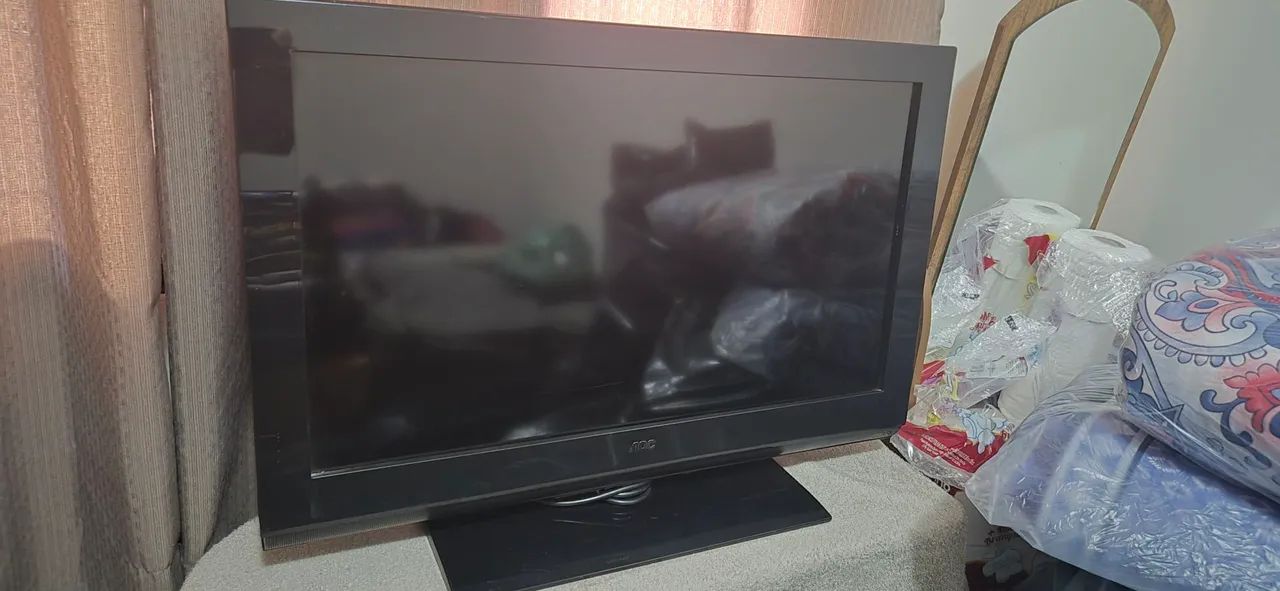 TV AOC Led com HDMI