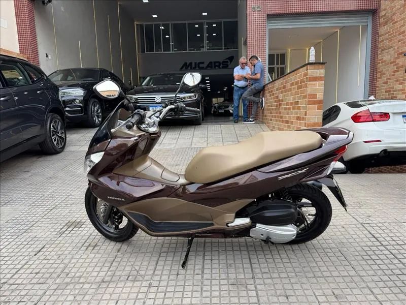 Honda Pcx Dlx - Foto 4
