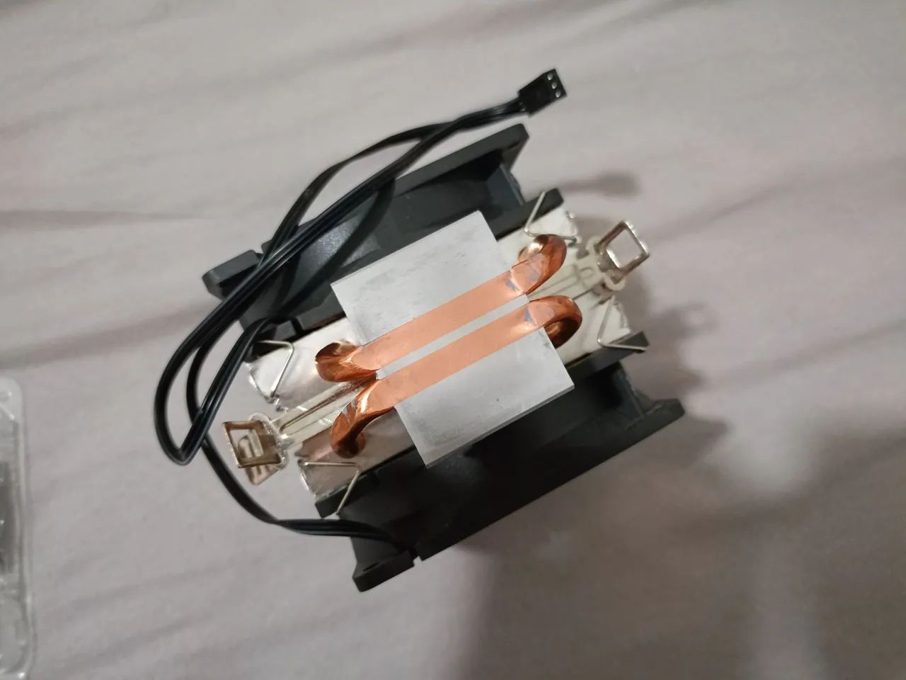 Ryzen 3 3200g 4/4 e cooler G-VR304 usados - Foto 3