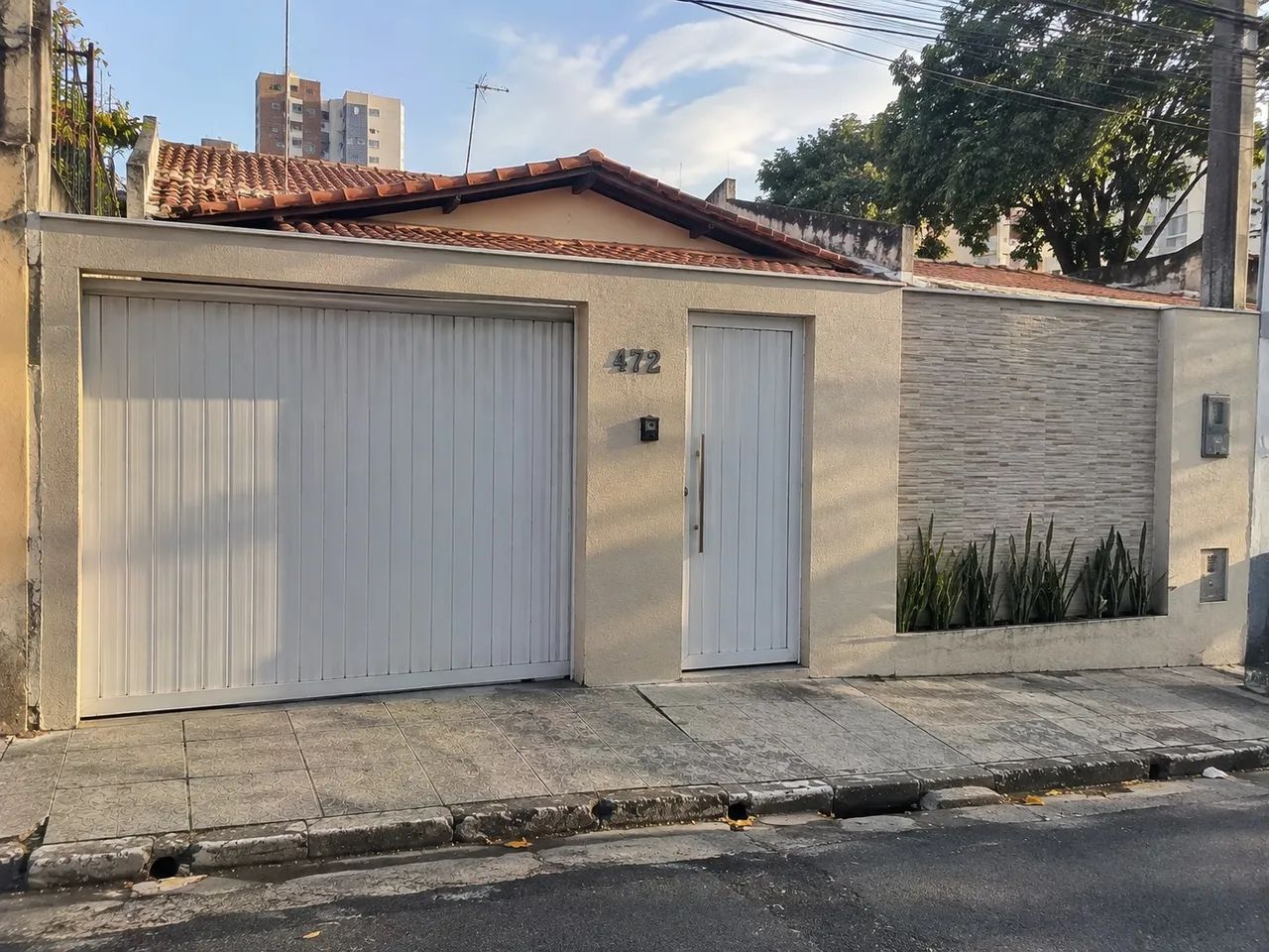 Casa pronta com 2 quartos na Lagoa Redonda
