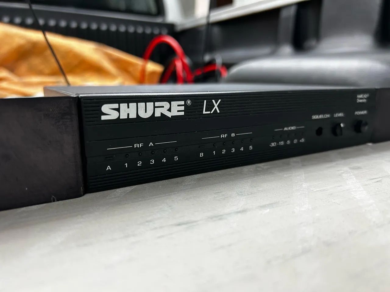 Receptor Microfone sem Fio Shure LX