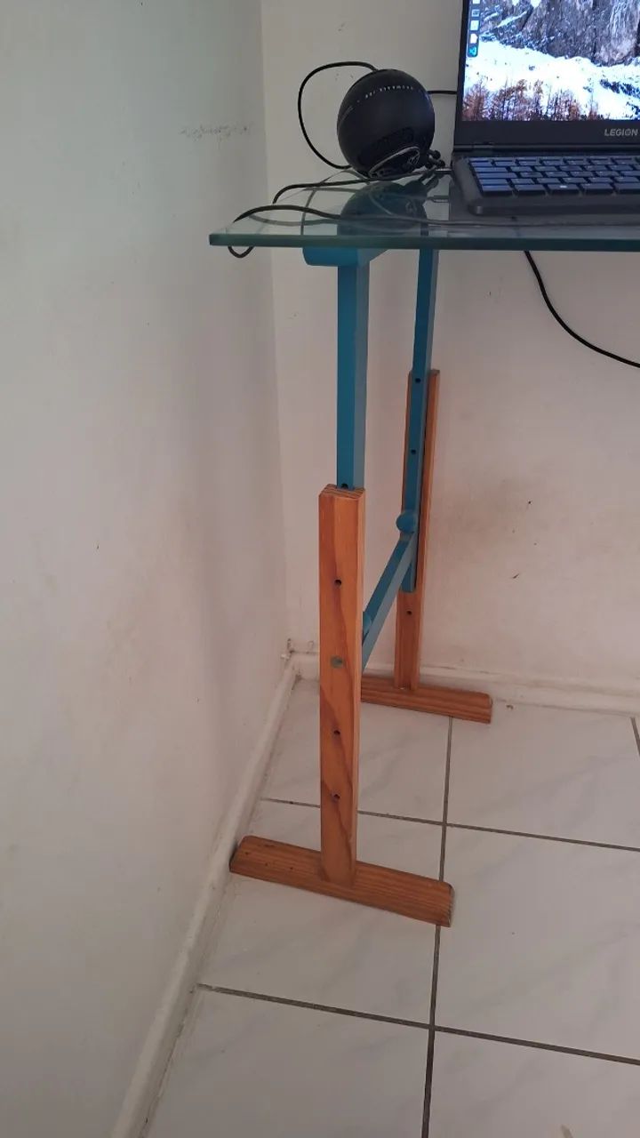Mesa de trabalho/estudos - Foto 4