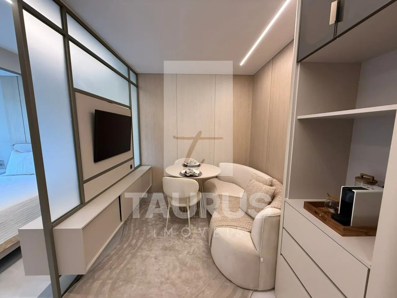 Studio mobiliado para alugar com 32m², em Moema, São Paulo-SP. - Foto 2