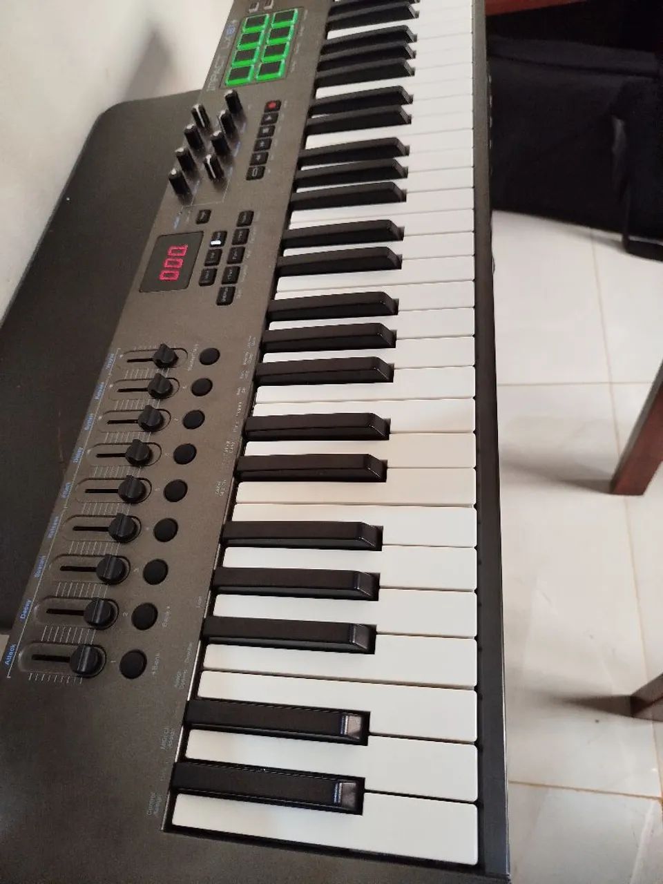 Teclado Controlador Néctar impact LX61 - Instrumentos musicais