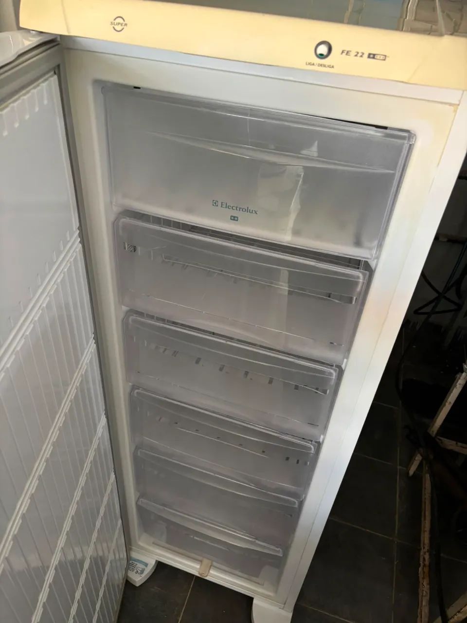 Freezer Vertical Electrolux  - Foto 5