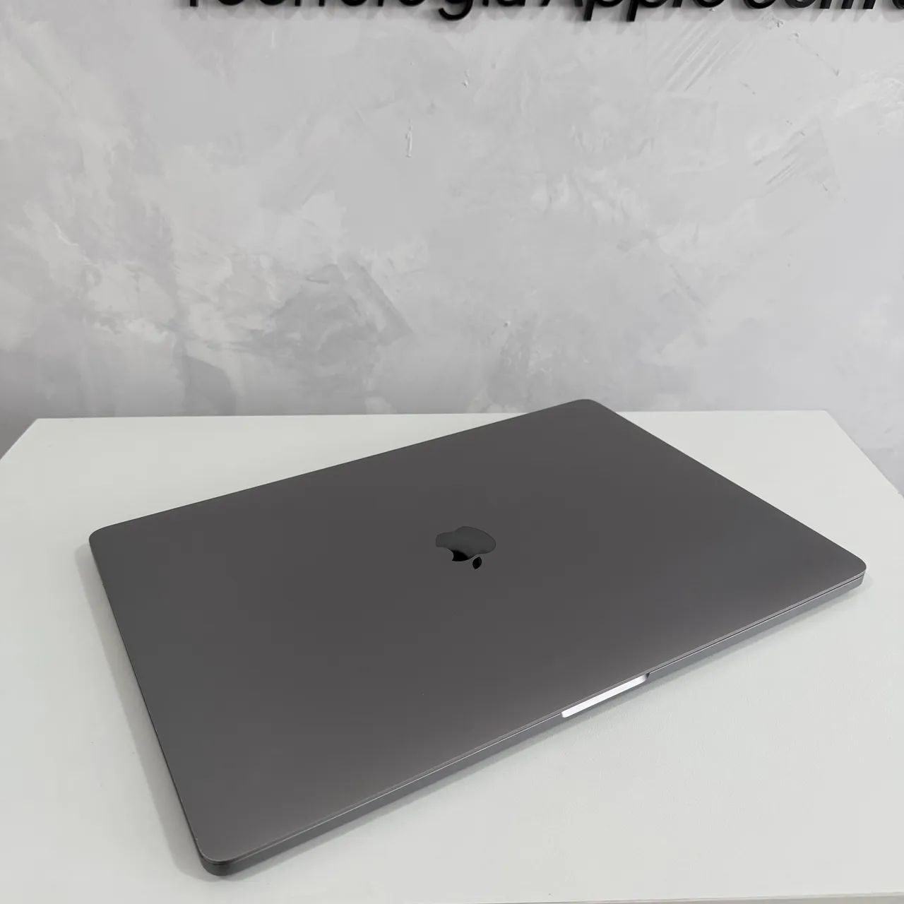 美品 MacBook Pro 16インチ i9 32/1TB CAD/3D設計 Apple Macbook Pro (16 polegadas, Intel Core i9, 1 TB de SSD