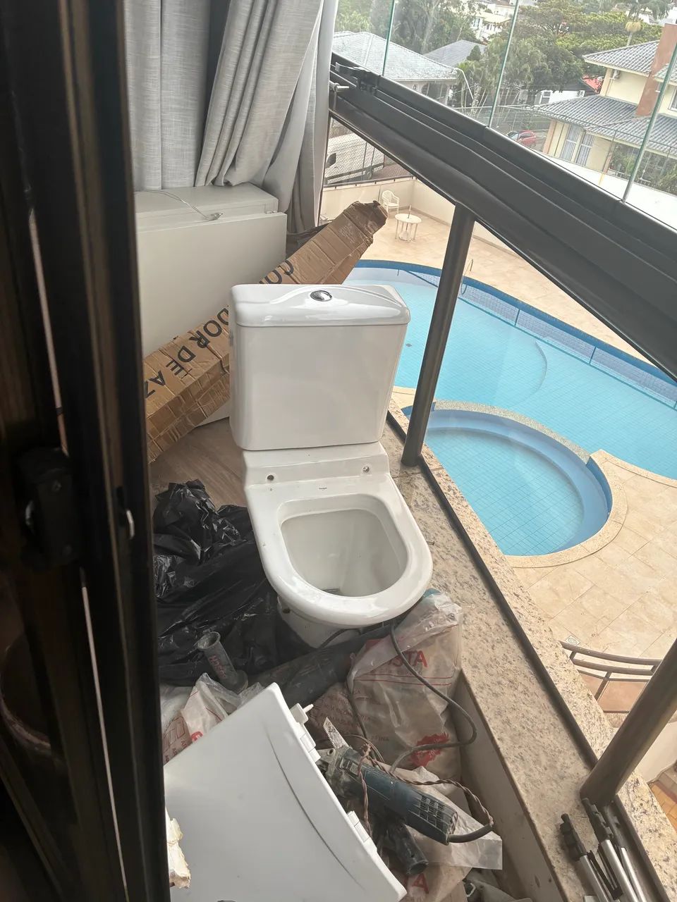 Vaso sanitário incepa com caixa acoplada  - Foto 2