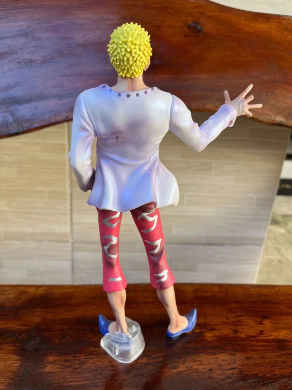 Action Figure One Piece - Doflamingo 29cm - Foto 4