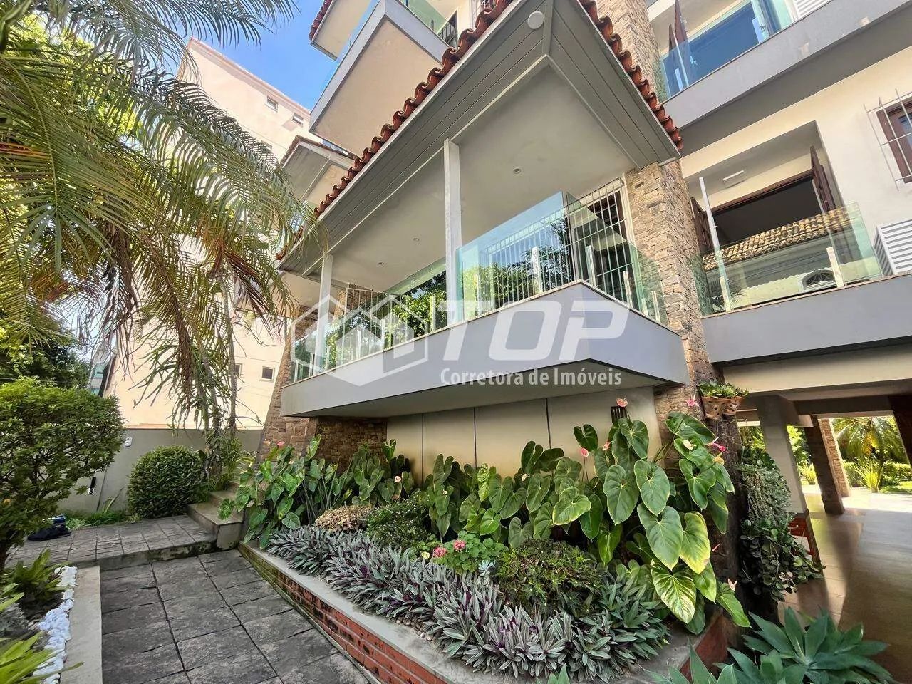 Prédio Residêncial com Área de 640,00 m² constuído de 3 Apartamentos - Foto 2