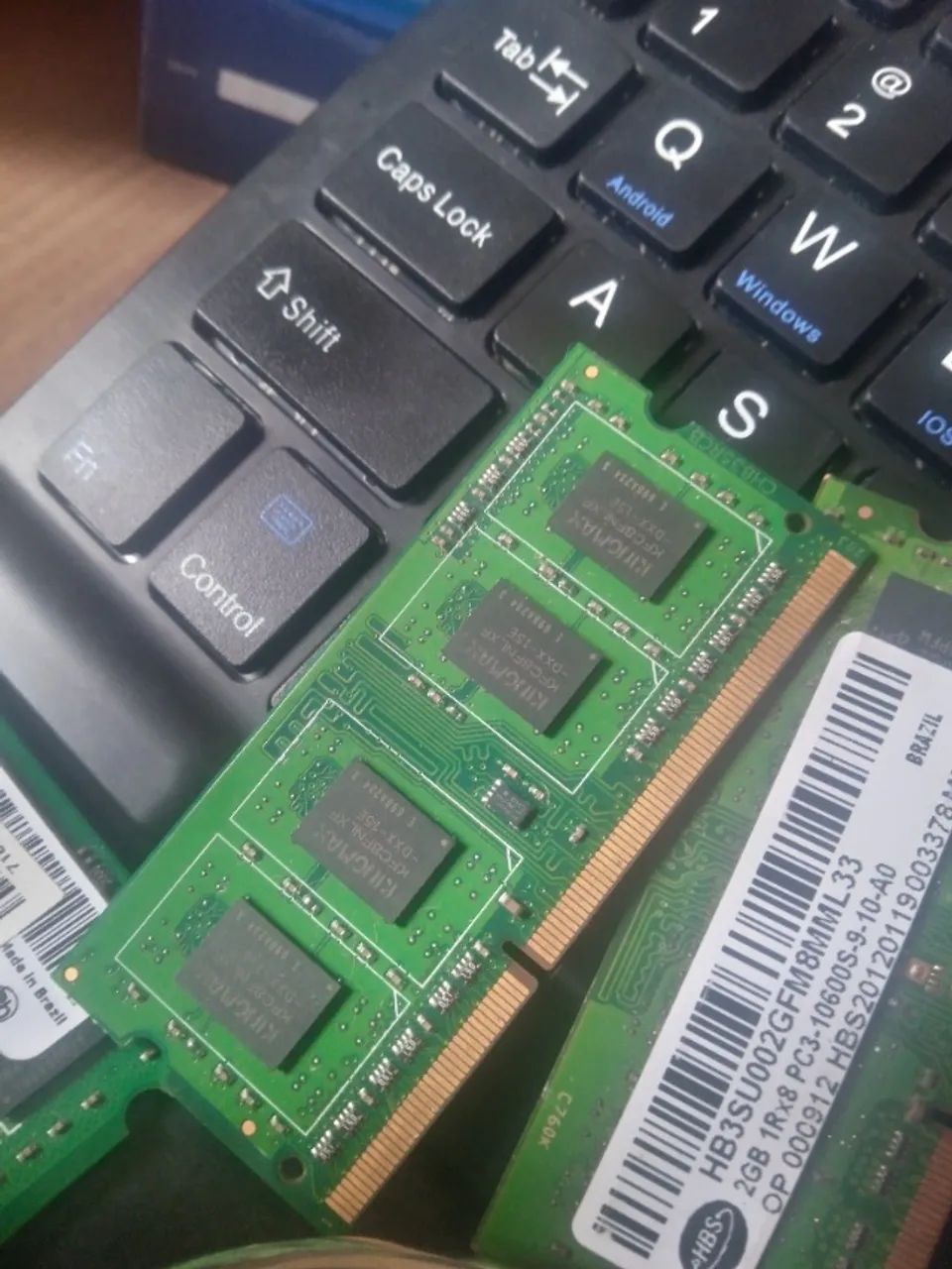 Memórias RAM 2GB DDR3 - Foto 2