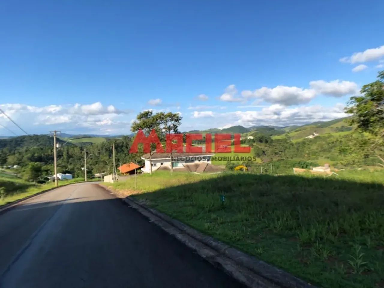 LINDO SOBRADO,AMPLO E ESPAÇOSO. - Foto 2