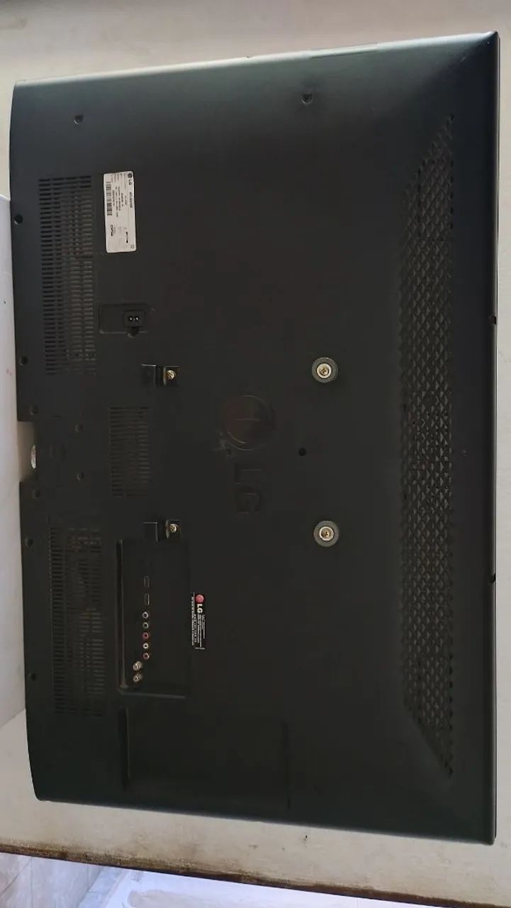 TV LG 42 POLEGADAS (NÃO É SMART). IMAGEM PERFEITA / ACOMPANHA CONTROLE  - Foto 3