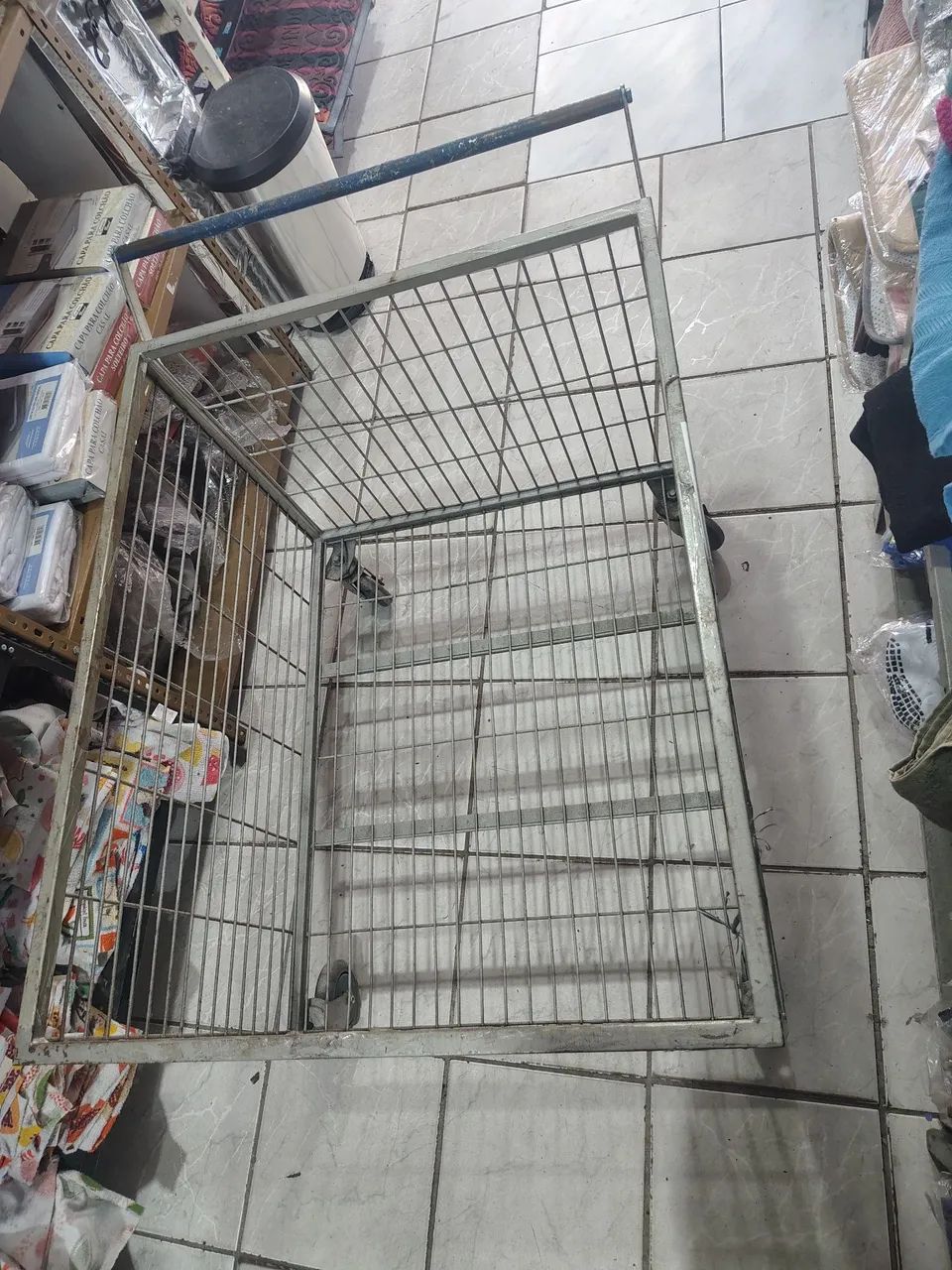 Vendo carro pra comercial tamanho 90x70 - Foto 3