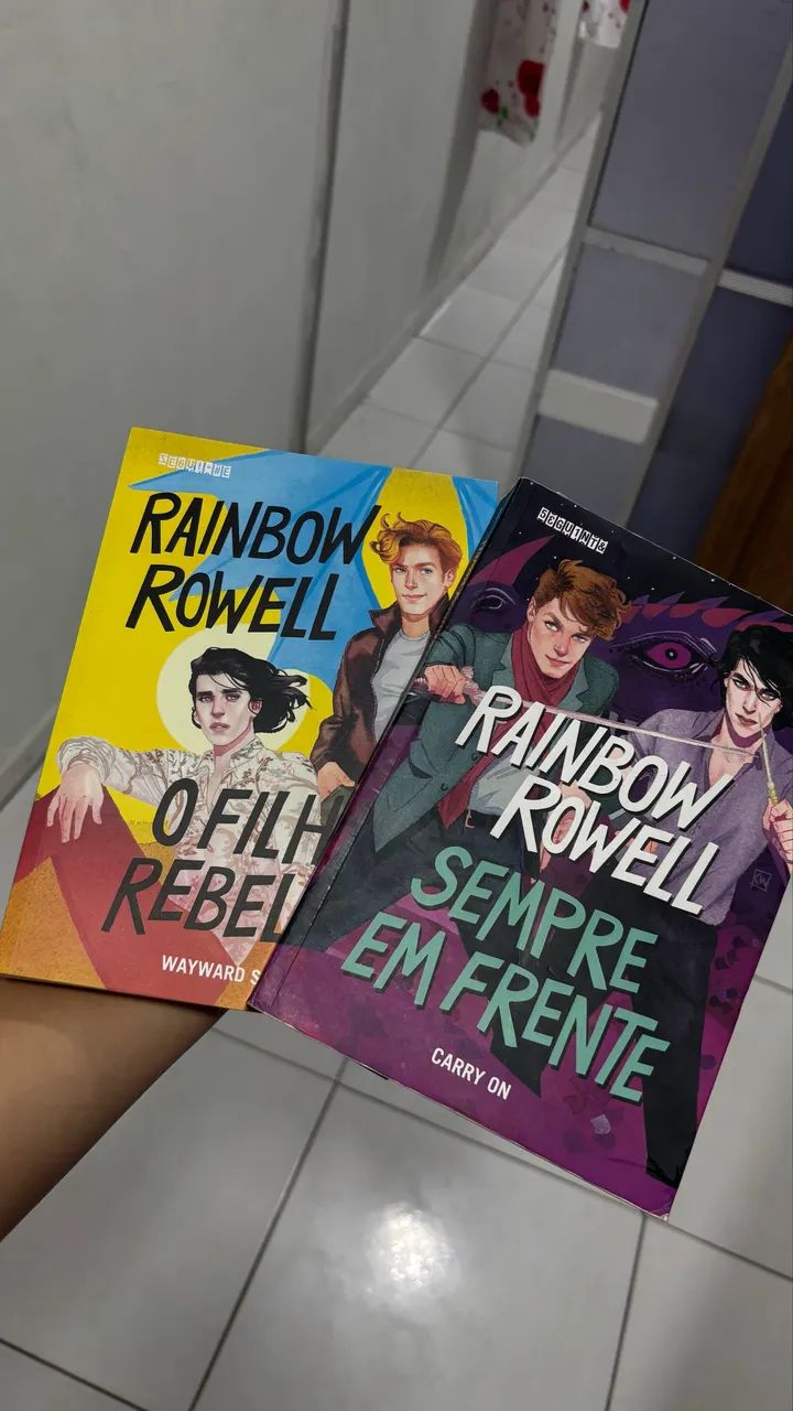 LIVROS 1 e 2 CARRY ON 