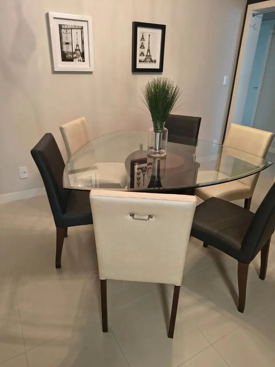 mesa e cadeiras 