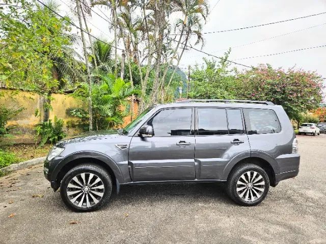 Mitsubishi Pajero Pajero HPE Full 3.2 4x4 T.I.Dies. 5p Aut 2019