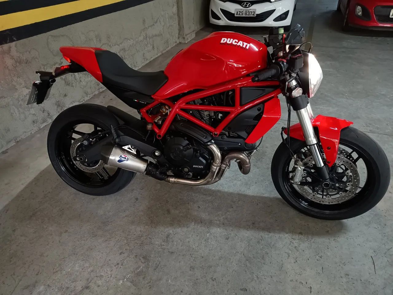 Ducati Monster 797 - Foto 4