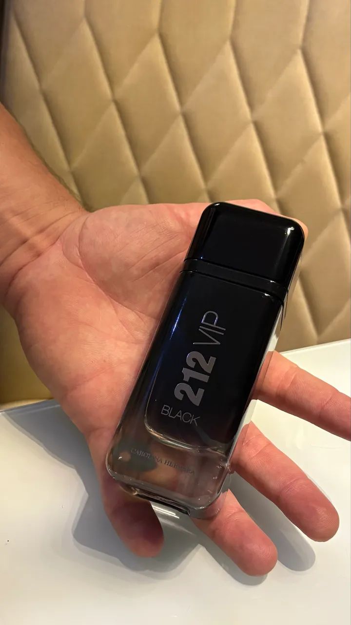 212 VIP Black NYC Carolina Herrera 100 ml Original - Foto 2