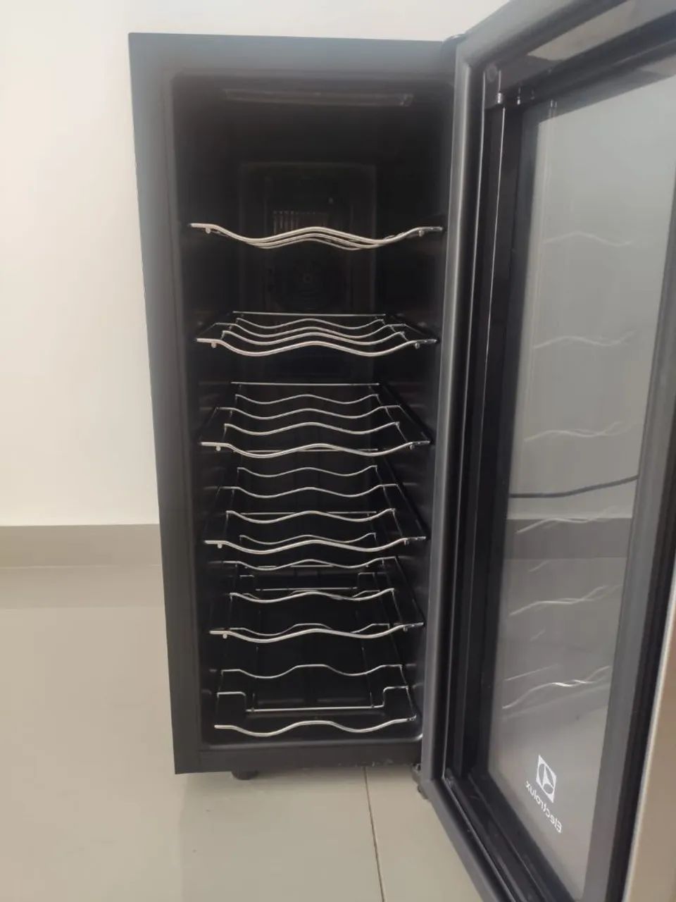 Adega Electrolux  - Foto 2