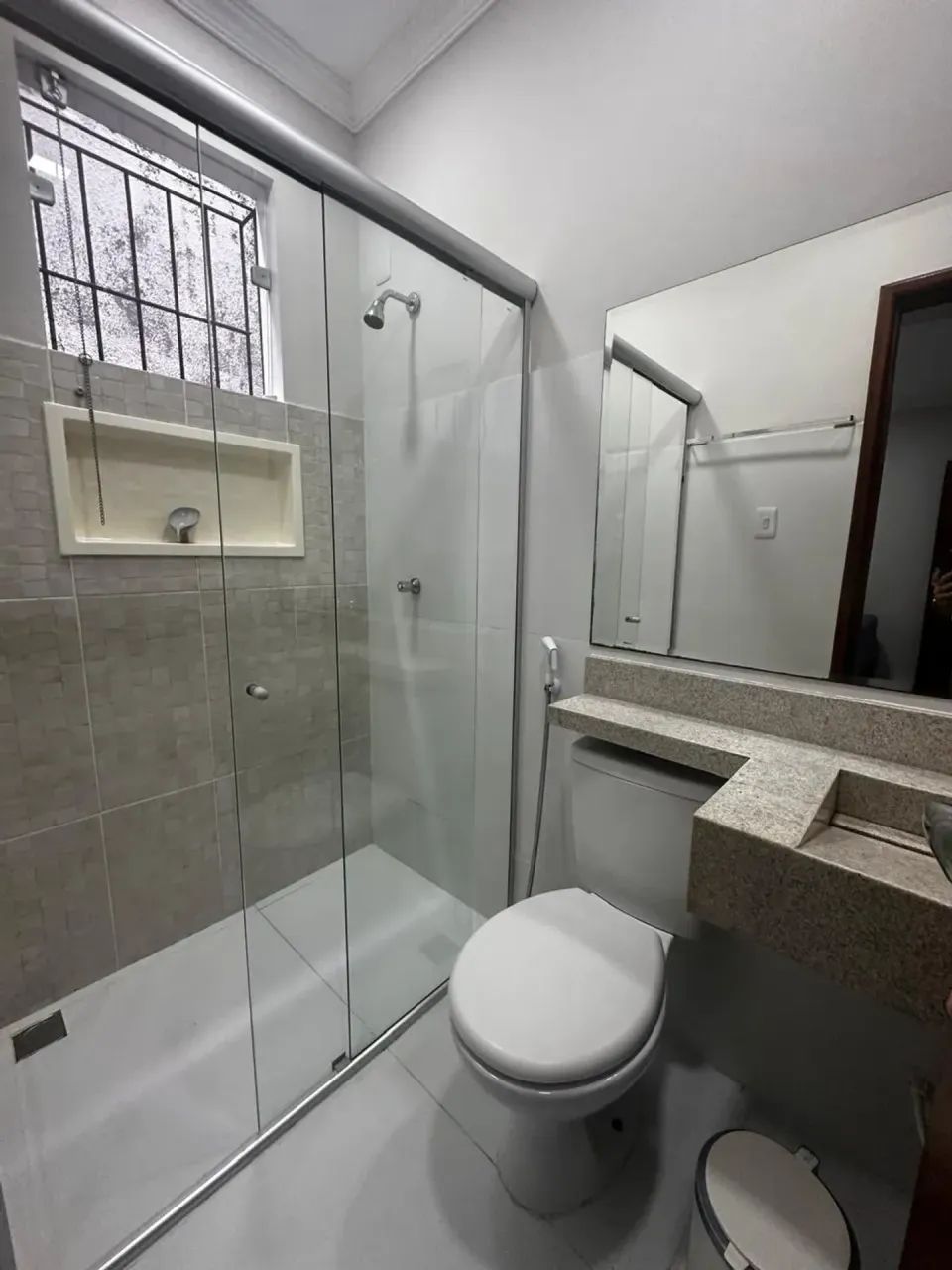 CASA AMPLA COM 3 SUÍTES E BEM LOCALIZADA PARA ALUGAR  CANUDOS | BELÉM/PA - Foto 5