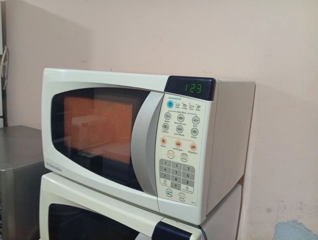 Microondas Electrolux 20 litros 127v - Foto 3
