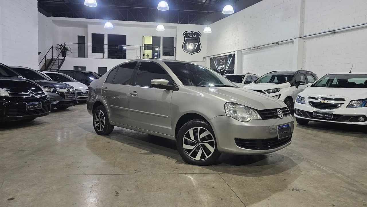 Volkswagen Polo Polo Sedan 1.6 Mi Total Flex 8V 4p 2013