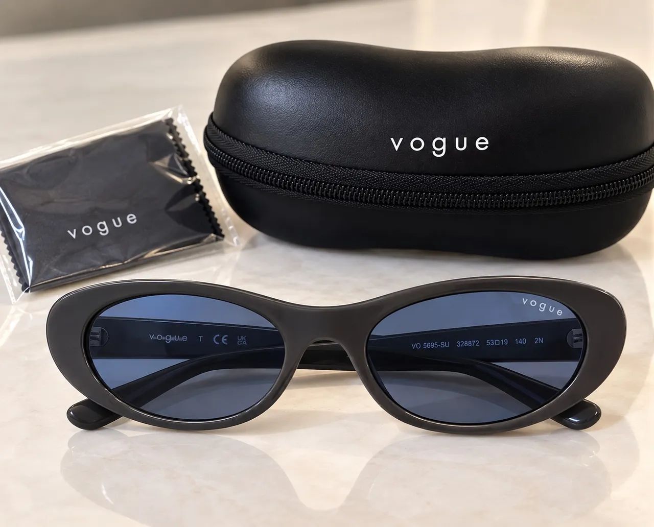 ÓCULOS DE SOL VOGUE EYEWEAR - NOVO, NUNCA USADO! - Foto 2