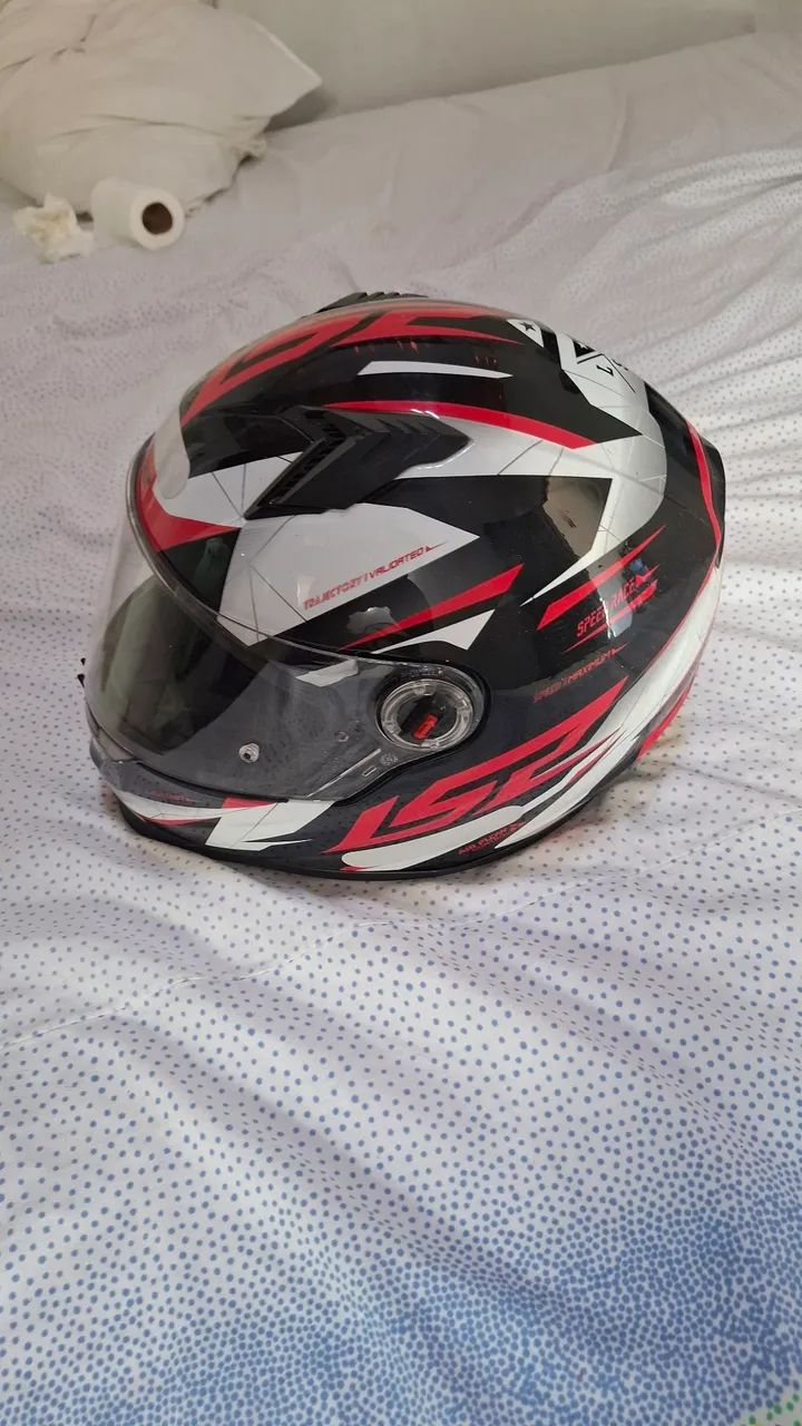 Capacete ls2 novo 