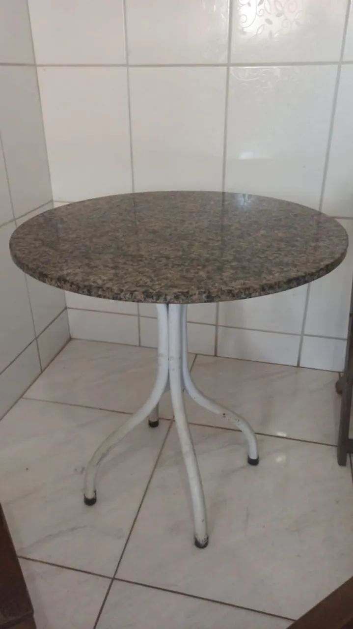 Mesa com 4 cadeiras  - Foto 3