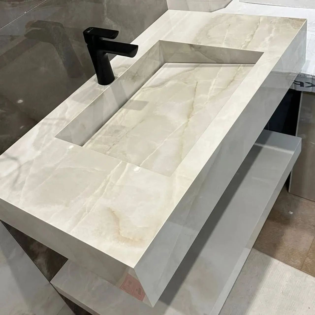 Pias e bancadas422081749488783364