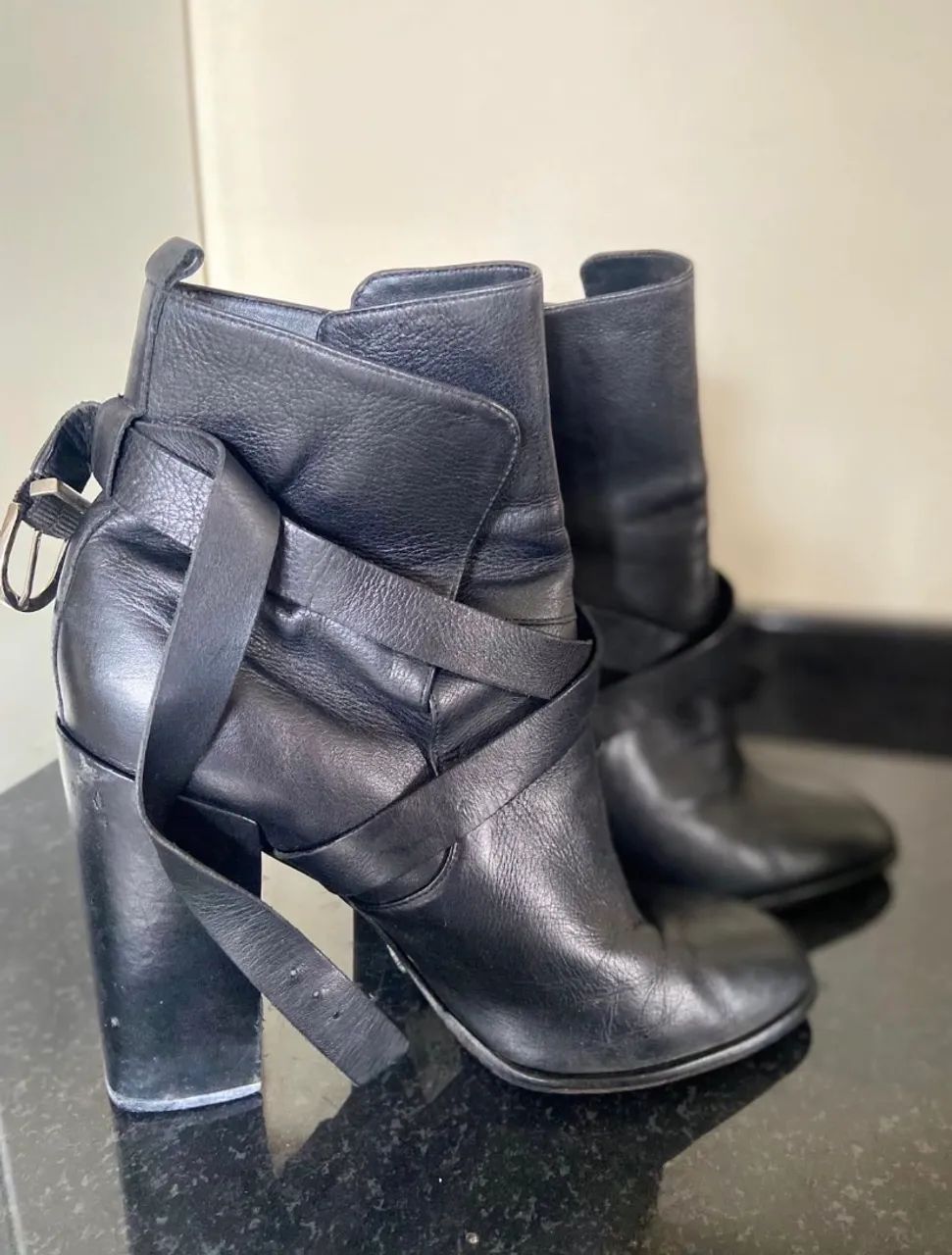 Bota Schütz - Foto 2