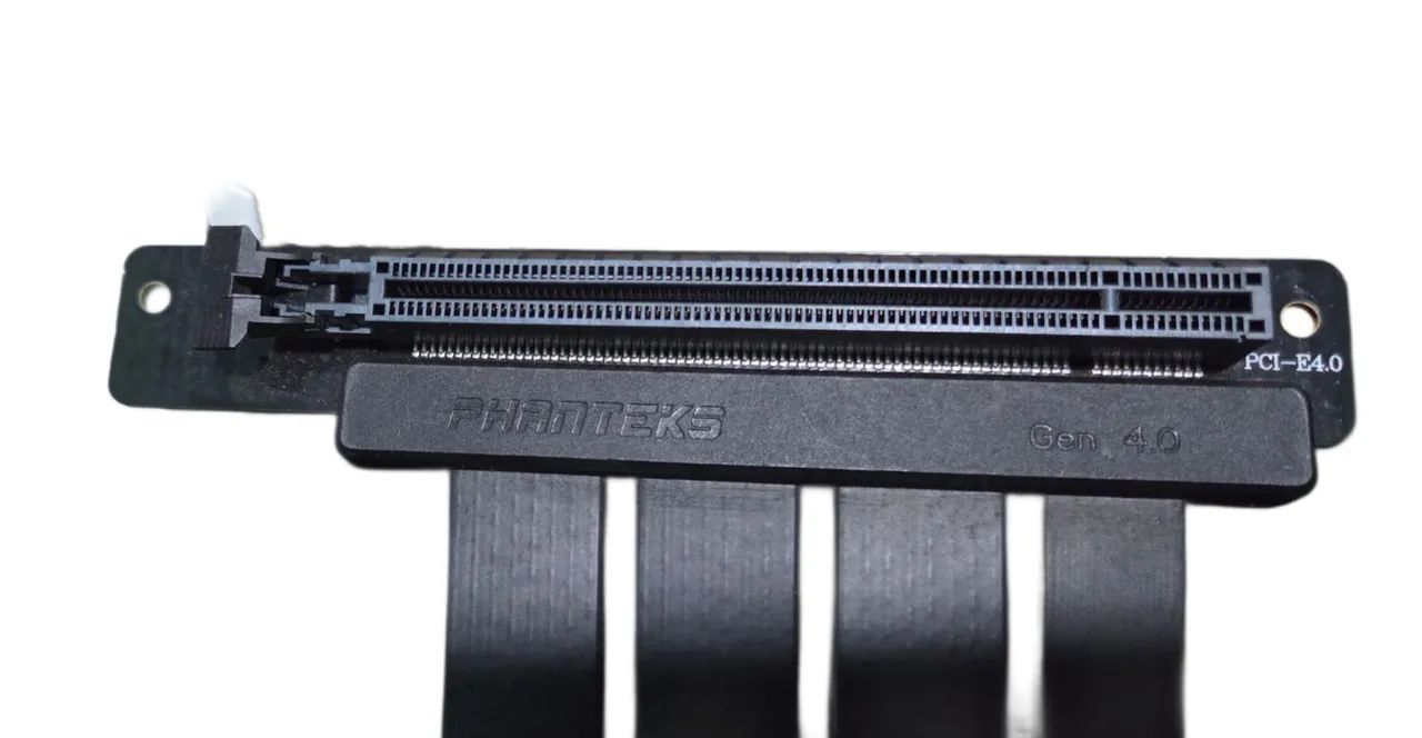 Suporte Vertical para Placa de Video Phanteks com Cabo Riser PCIe Gen 4.0 - Foto 4