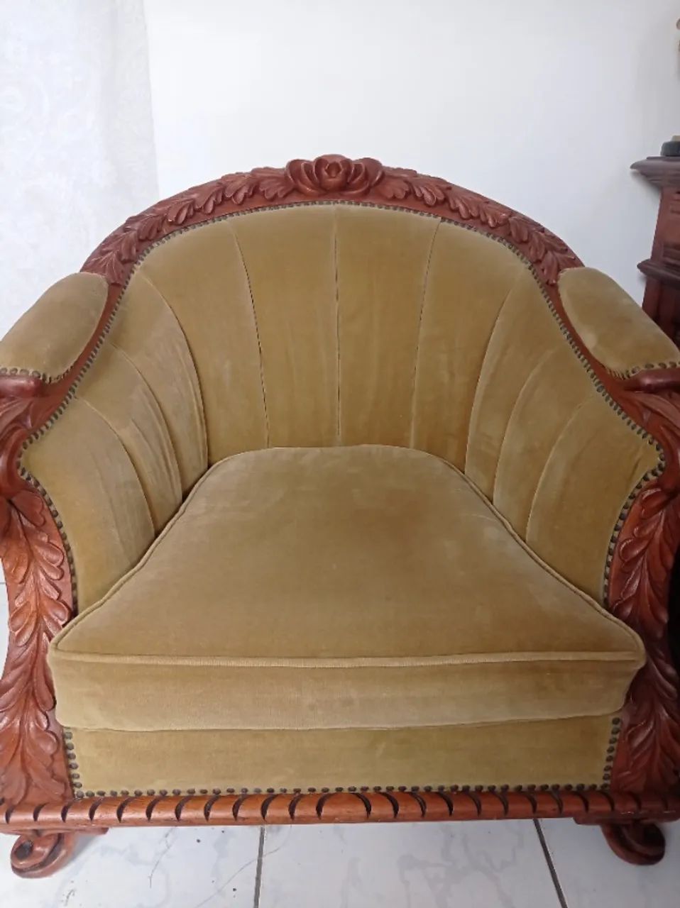 Par de Poltronas Trono Luxo Antiguidade