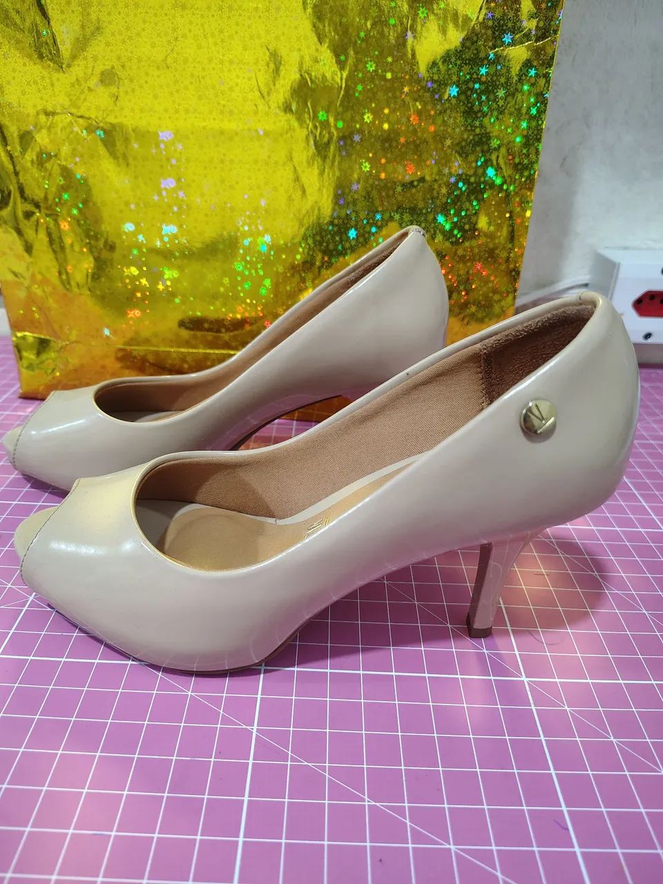 Sapato alto. Modelo: Peep toe, Vizzano, número 36 - Foto 2