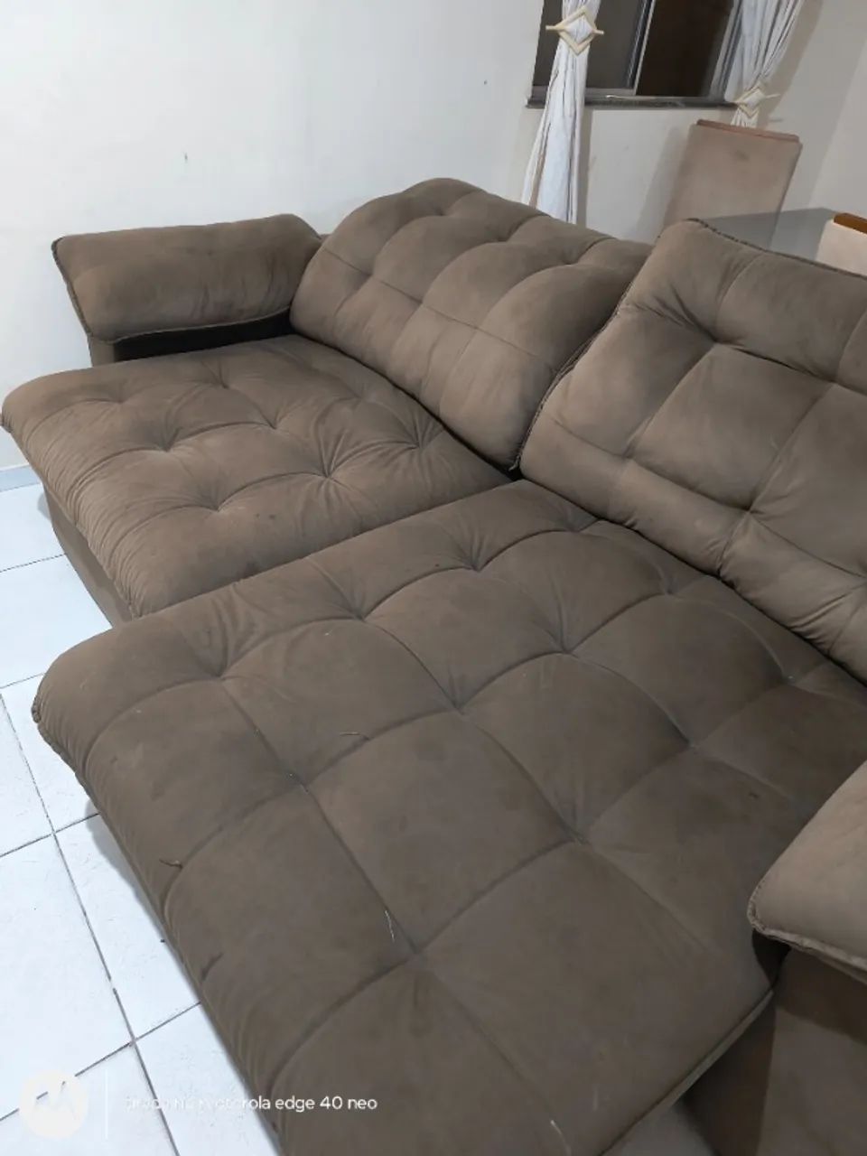 Sofá retrátil marrom escuro - Foto 4