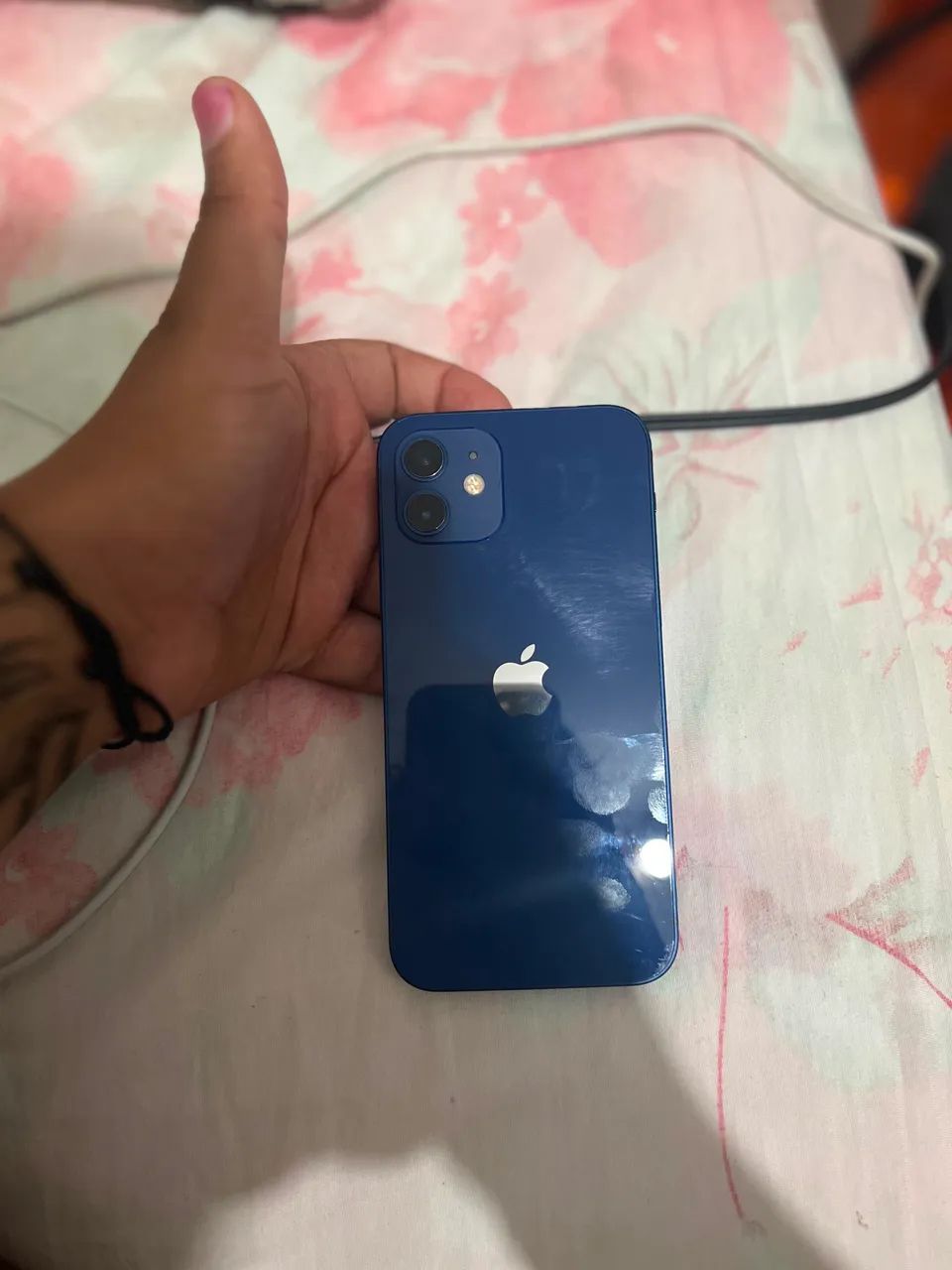 vendo iphone 12, 128gb azul  - Foto 4