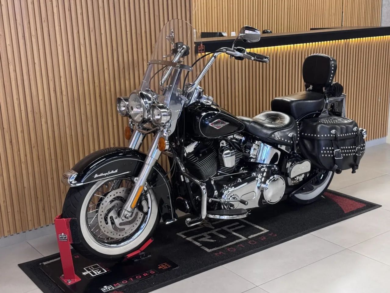 Harley Davidson Heritage Softail Classic 2015
