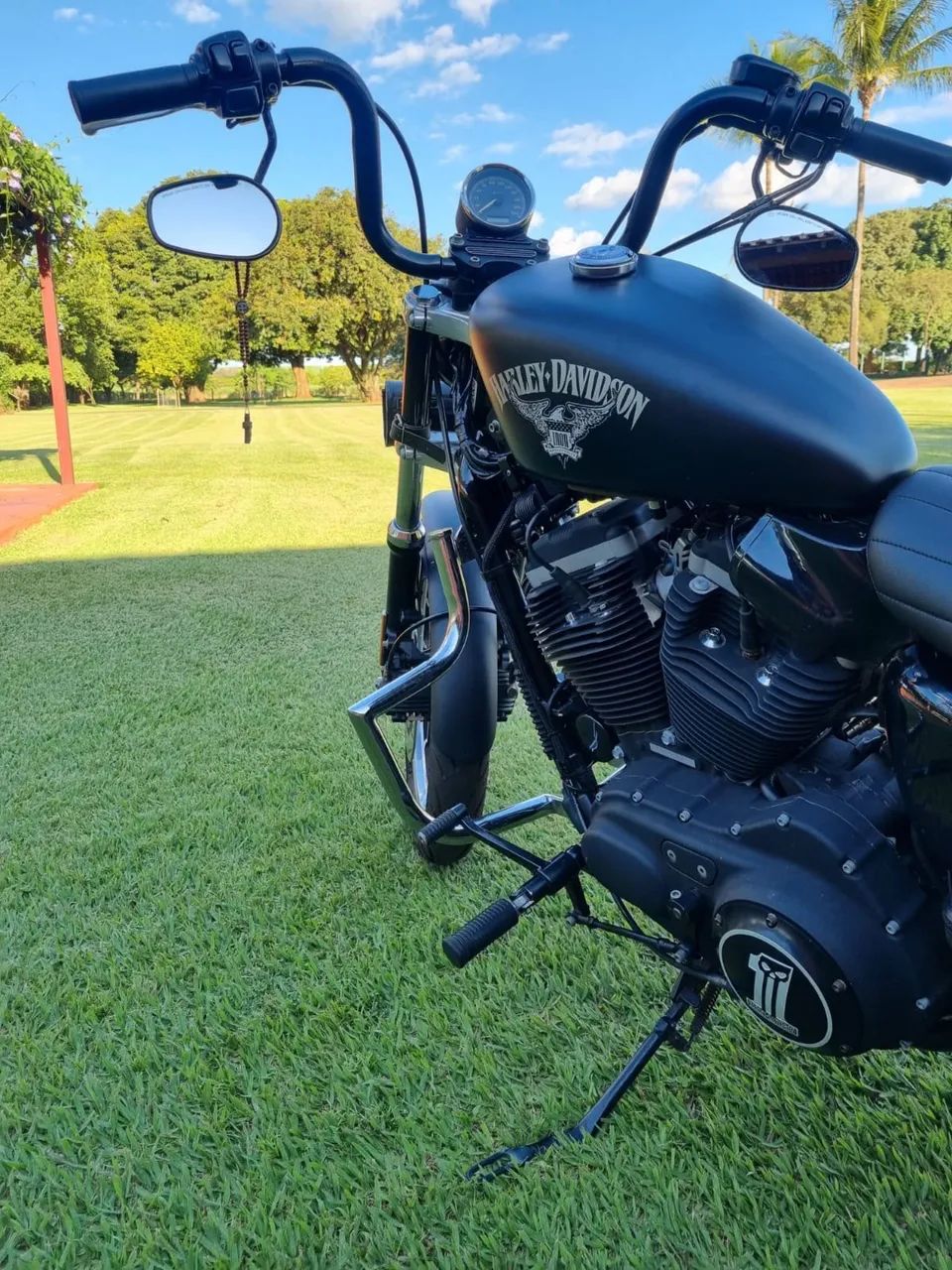  Harley-Davidson 883 